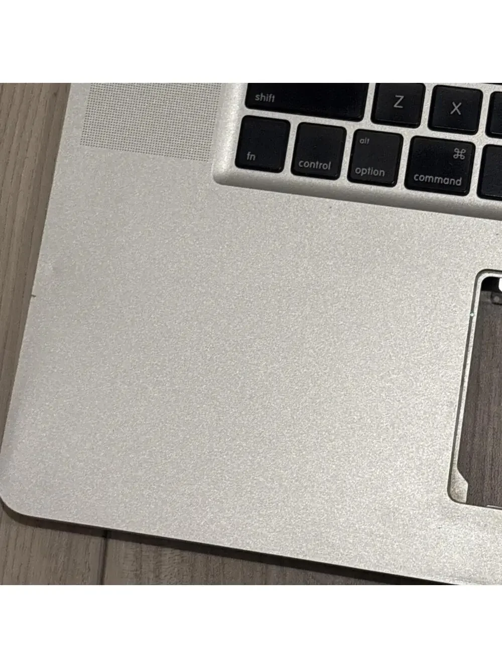 Grade B US Keyboard Top Case Topcase for MacBook Pro 17
